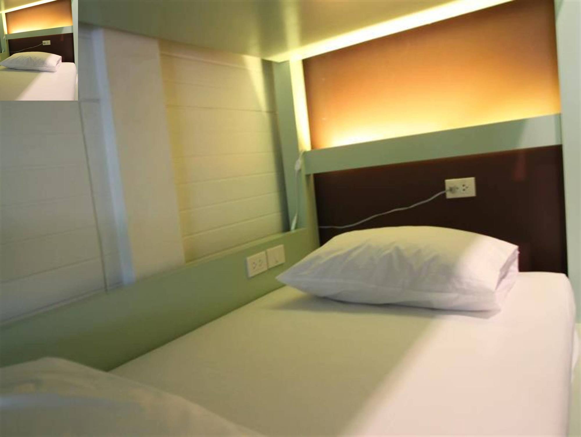 Yoo Yen Pen Sook Hostel Bangkok Luaran gambar